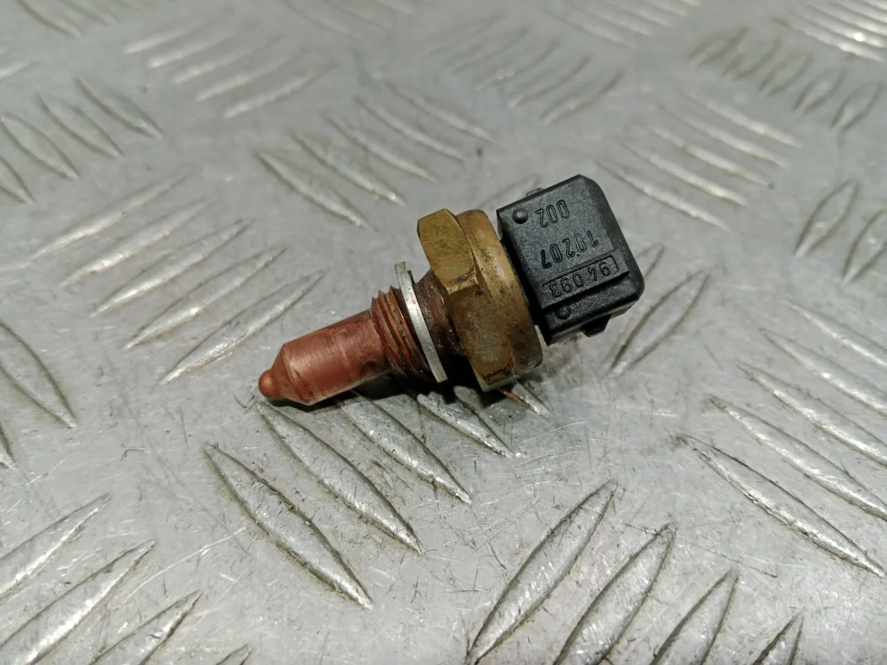 [Б/У] Датчик температуры [Код: 00652657 ]