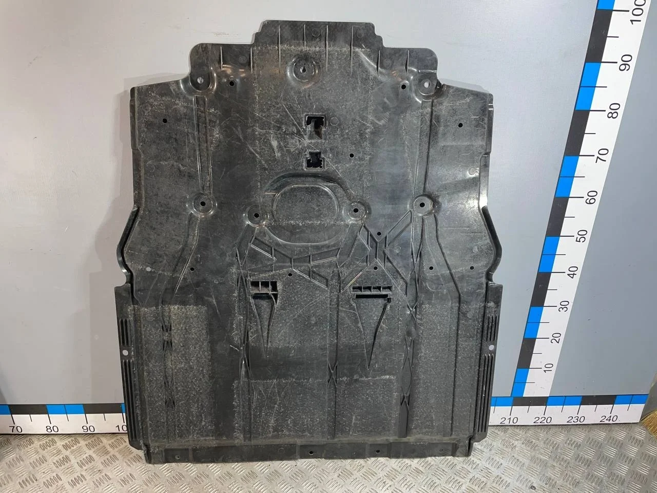 [Б/У] Защита антигравийная [Код: 00649446 ]