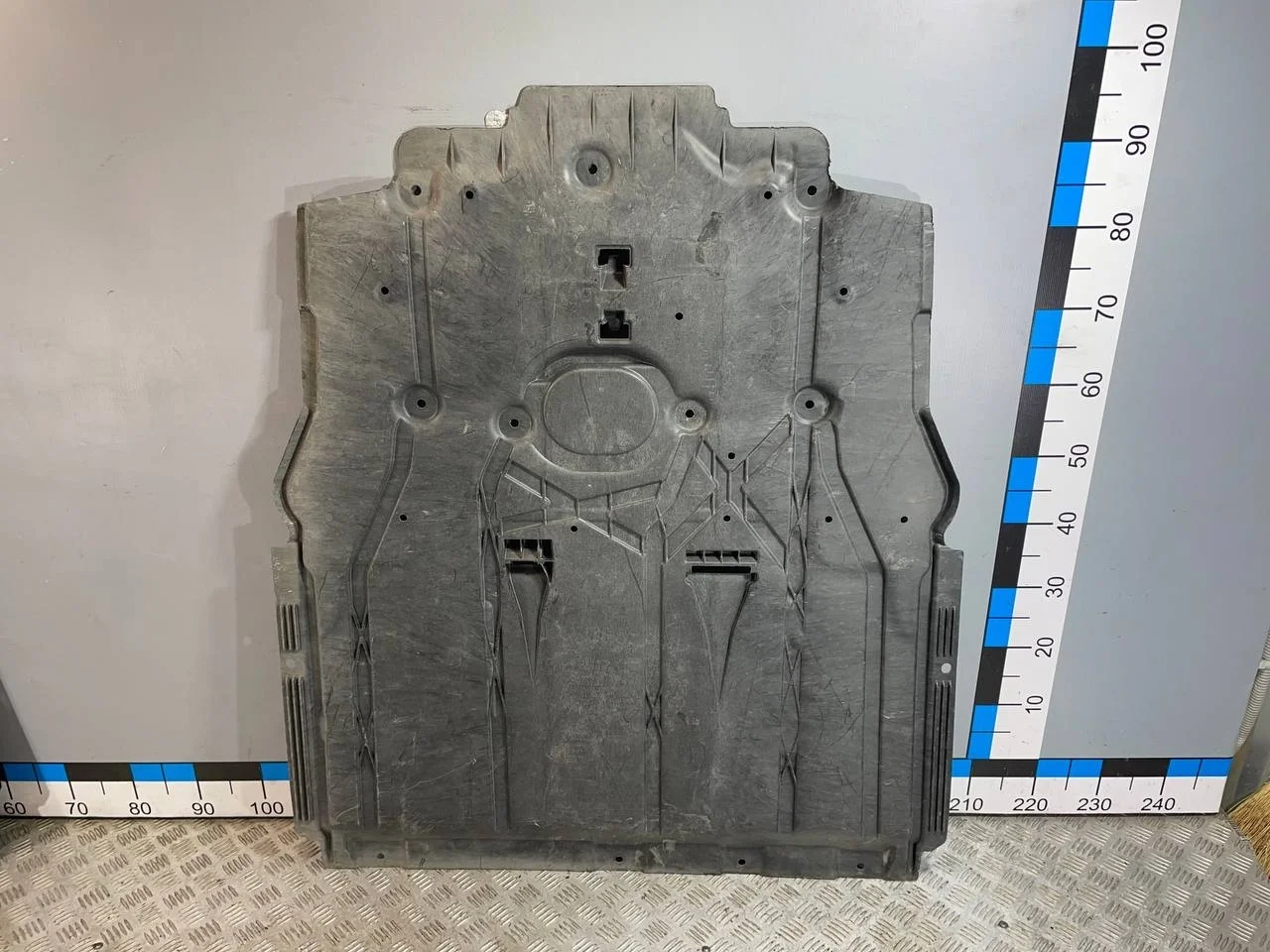 [Б/У] Защита антигравийная [Код: 00649447 ]