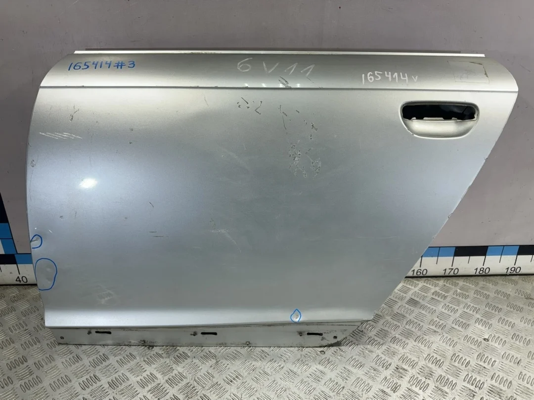 [Б/У] Дверь задняя левая Audi A6 - вмятинки [Незначительные дефекты] [Код: 00415361 ]