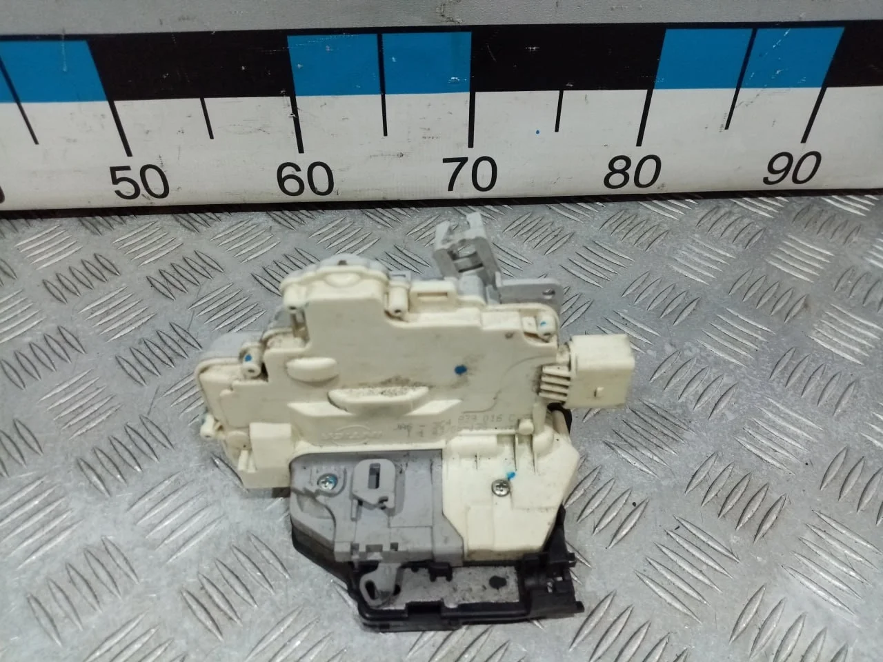 [Б/У] Замок двери задней правой Audi Q7 [Код: 00651484 ]