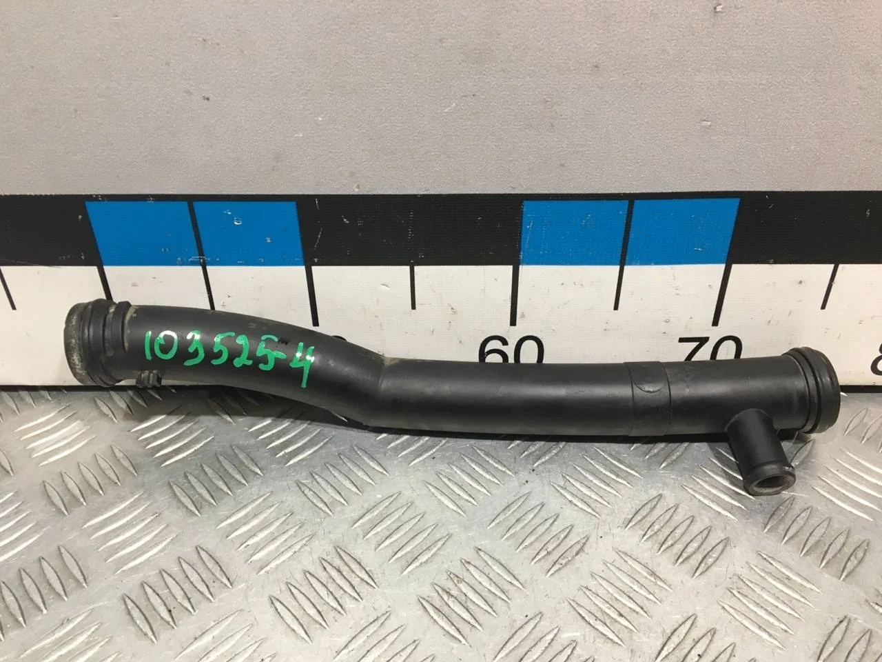 [Б/У] Трубка системы охлаждения [Код: 00651868 ]