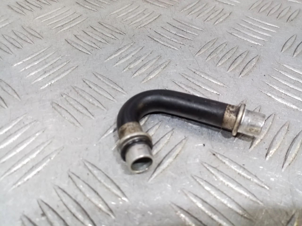 [ЧАСТЬ Б/У] Радиатор (маслоохладитель) АКПП Touareg - (Состояние: только короткая трубка) [Код: 00534071 ]