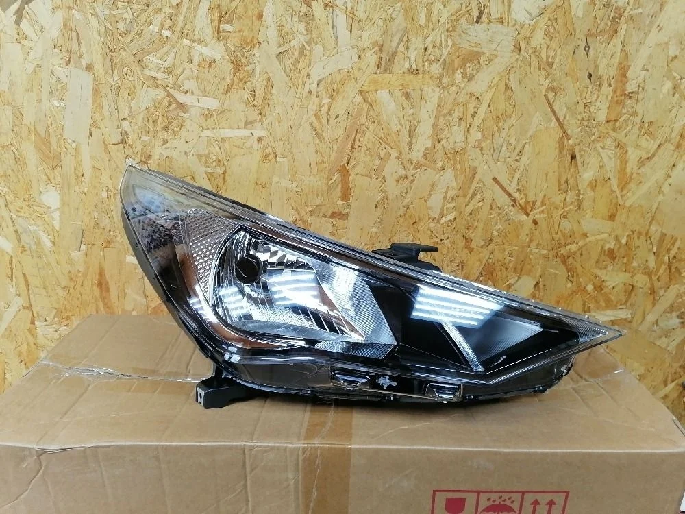 Фара правая Hyundai Solaris II рестайлинг (2020—2025) 92102H5500