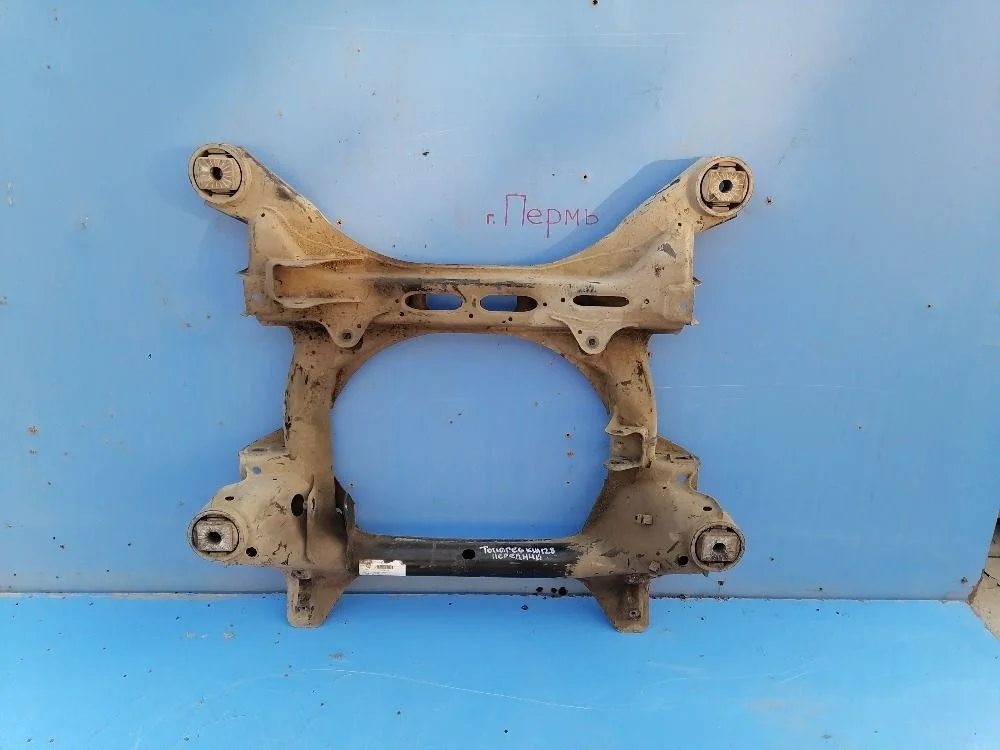 Подрамник передний Volkswagen Touareg II рестайлинг (2014—2018) 7L0499030T