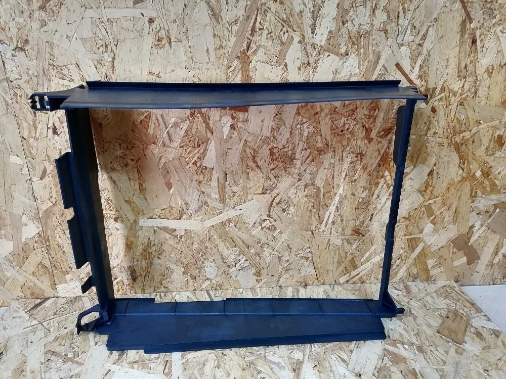 Воздуховод (дефлектор) радиатора ВАЗ (LADA) XRAY I (2015—2022)