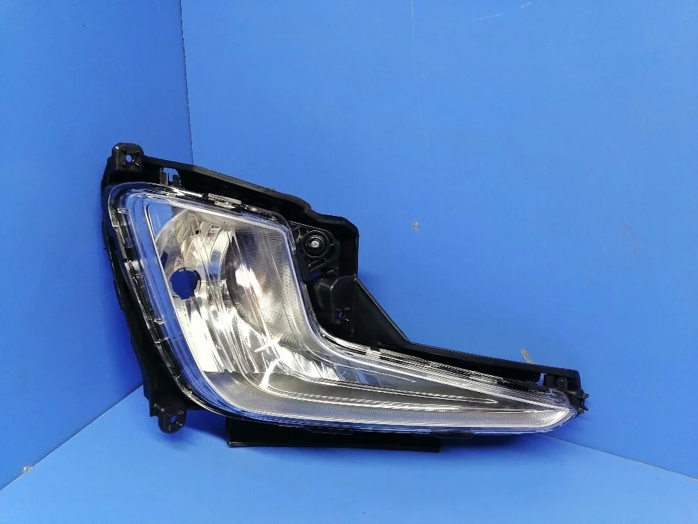 Фара противотуманная правая (ПТФ) Kia Rio III (2011—2015)