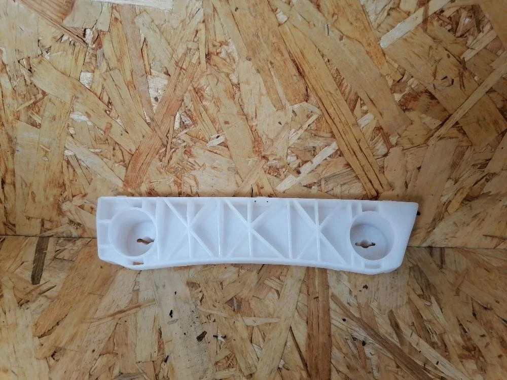 Кронштейн бампера пер. прав. Nissan Almera G15 (2012—2018) 62222EW800