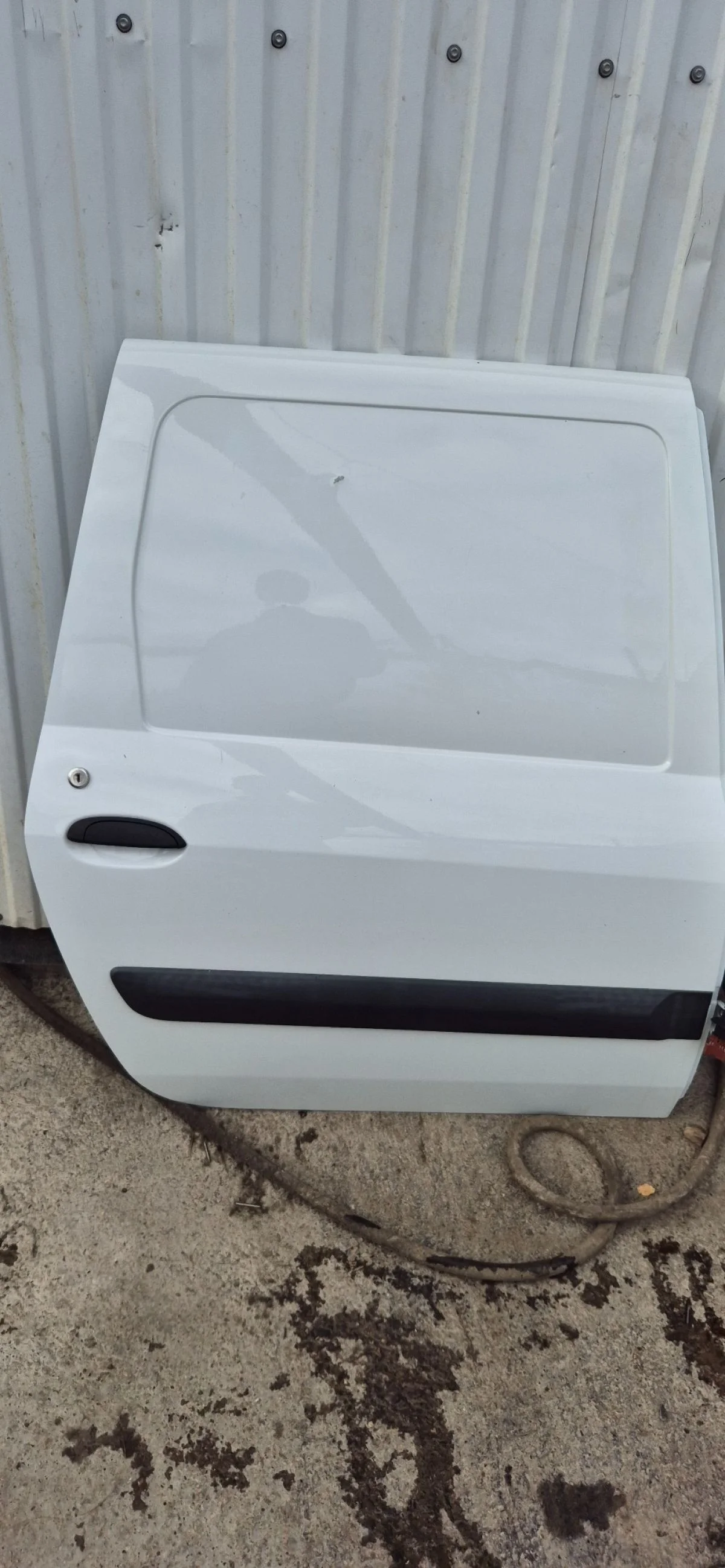 Дверь задняя правая для VAZ Lada Largus 2012