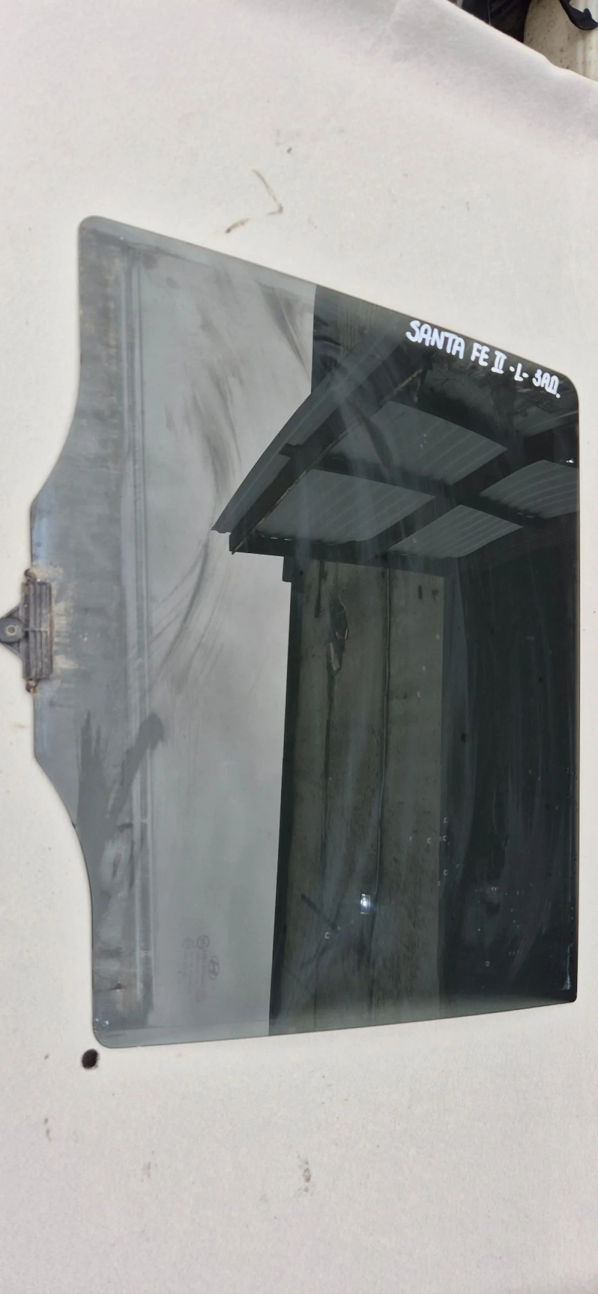 Стекло двери задней левой для Hyundai Santa Fe CM