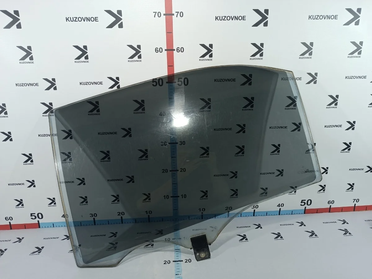 Стекло двери Mercedes-Benz -Class 2001 w220