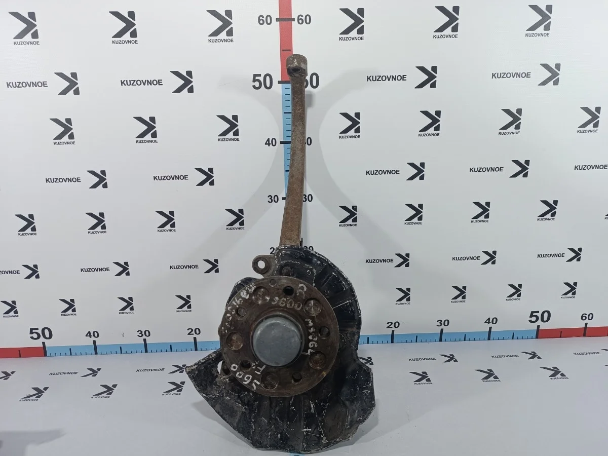 Кулак поворотный Mercedes-Benz -Class 2001 w220