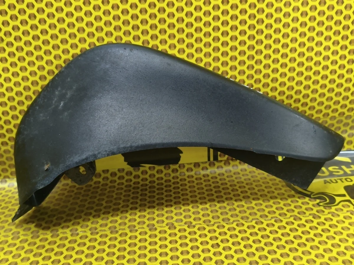 Брызговик Nissan Juke 2011 768571KA0A F15 MR16DDT, задний левый