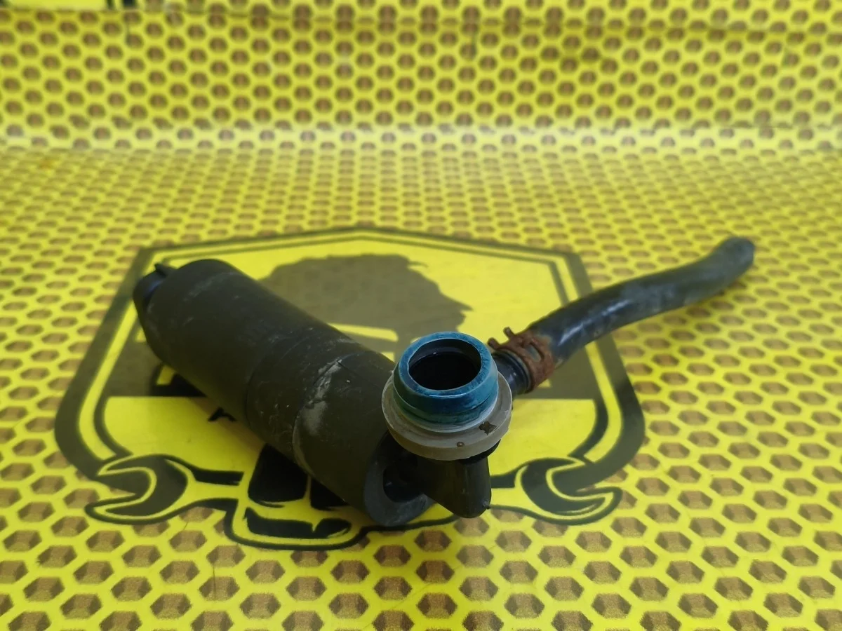 Насос омывателя Nissan Juke 2011 28920EL00A F15 MR16DDT