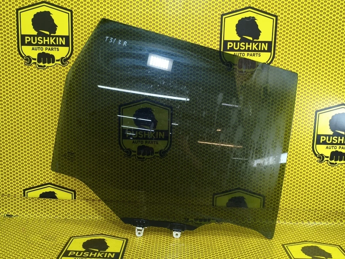 Стекло двери Nissan X-TRAIL 2012 82300JG10E T31 M9R, заднее правое