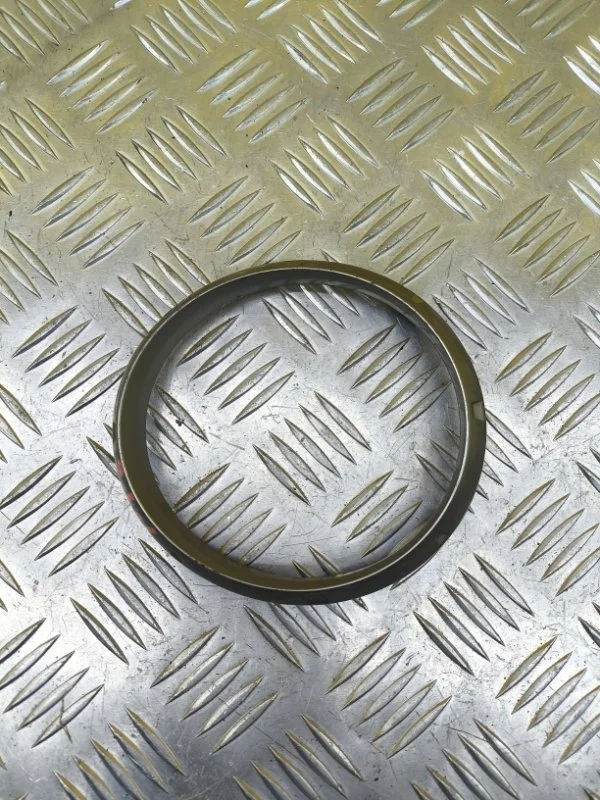 Рамка фары противотуманной правой Mitsubishi Pajero Iv (2006-2019) 2007 6400A583HA ВНЕДОРОЖНИК 3.8 I