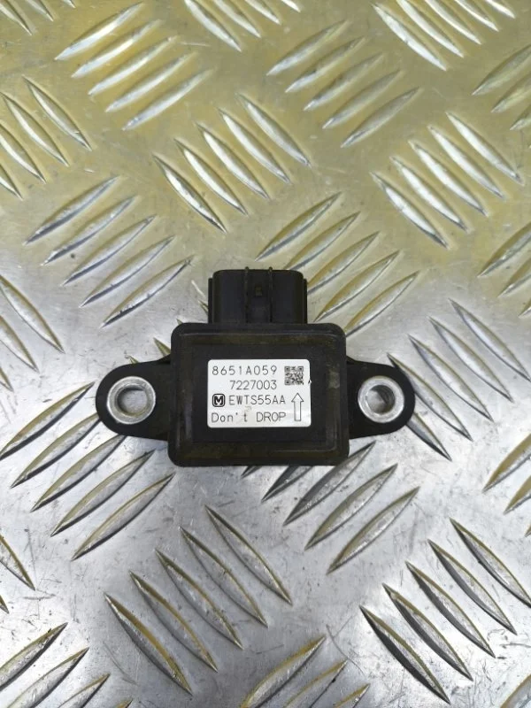 Датчик ускорения Mitsubishi Pajero Iv (2006-2019) 2007 8651A059 ВНЕДОРОЖНИК 3.8 I