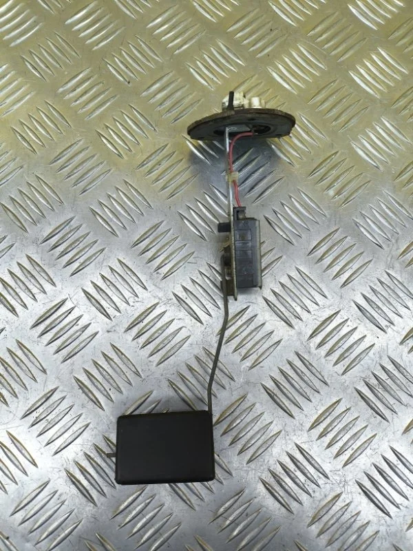 Датчик уровня топлива Mitsubishi Pajero Iv (2006-2019) 2007 MR342870 ВНЕДОРОЖНИК 3.8 I