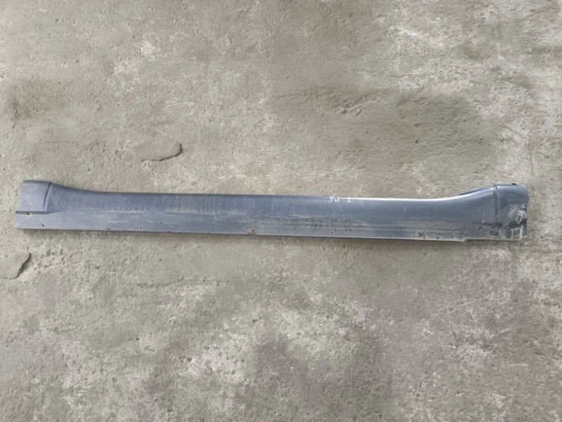 Накладка на порог (наружная) Mitsubishi Pajero Iv (2006-2019) 2007 7405A090 ВНЕДОРОЖНИК 3.8 I