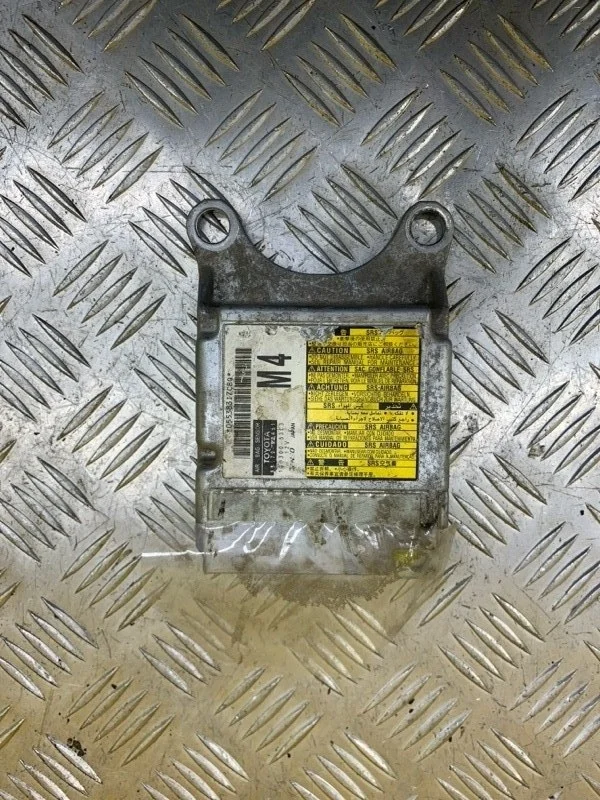 Блок AirBag Toyota Land Cruiser Prado 150 (2009-2023) 2013 8917060451 ВНЕДОРОЖНИК 3.0 D 1KDFTV