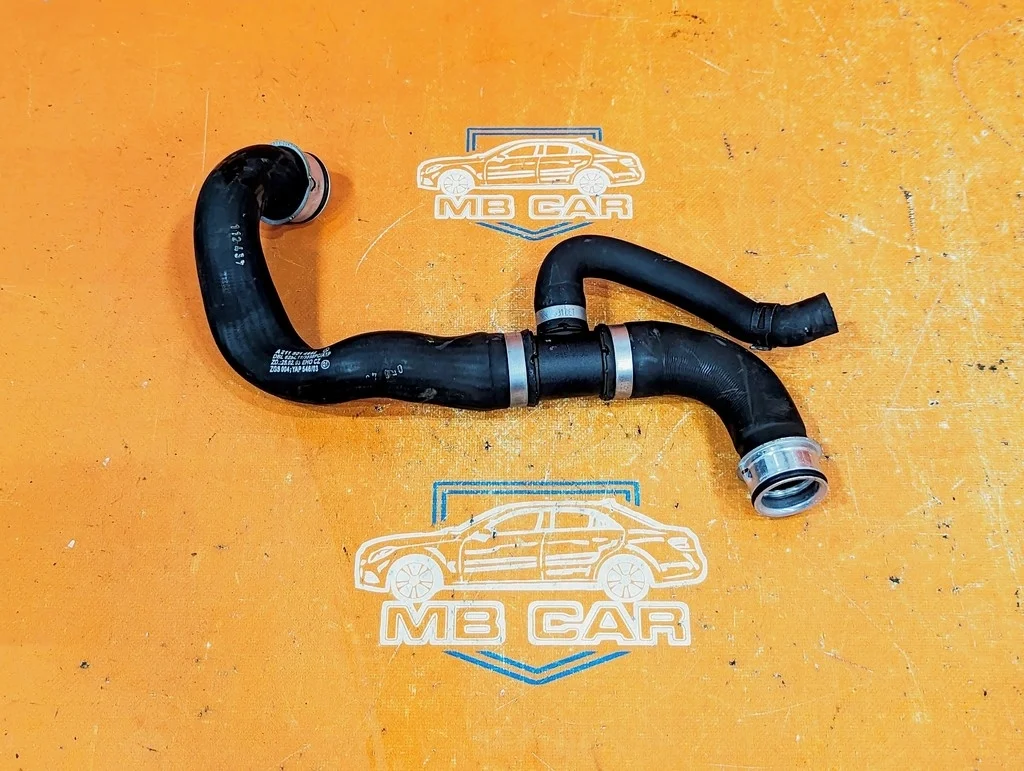 Патрубок радиатора Mercedes-Benz