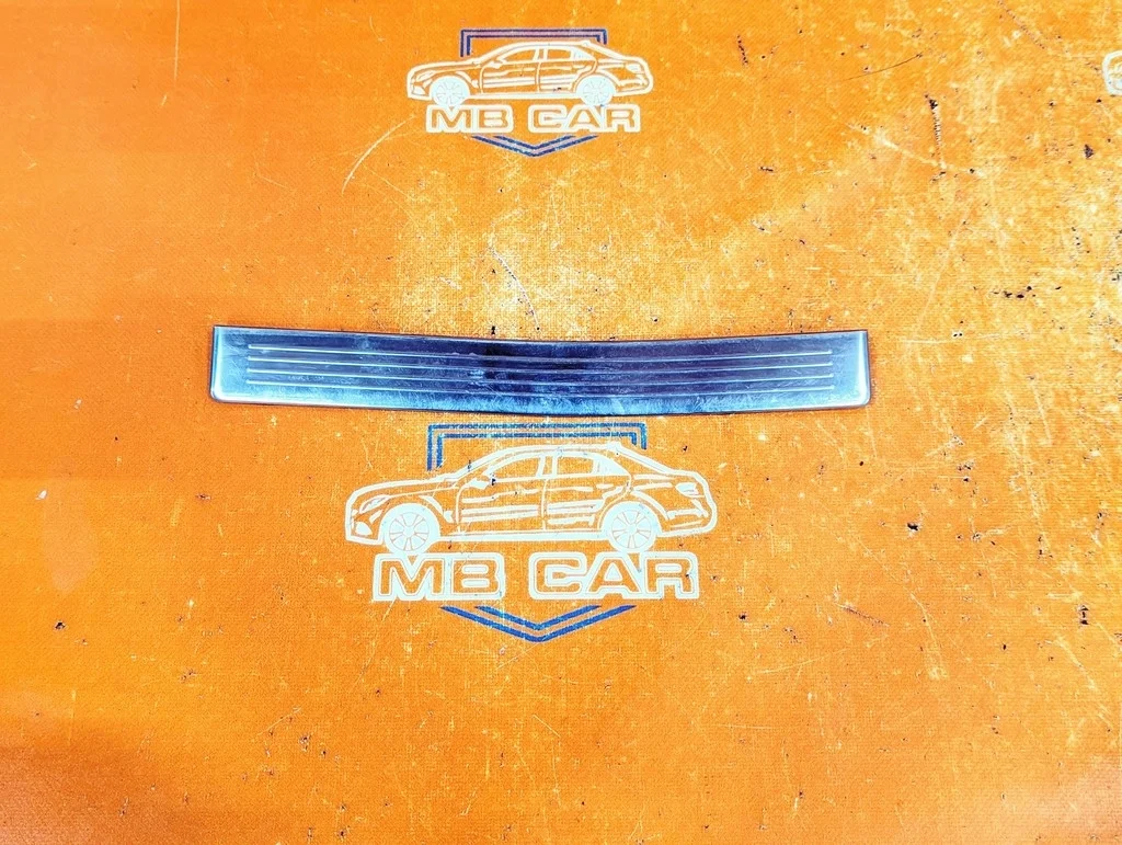 Накладка порога внутренняя Mercedes-Benz