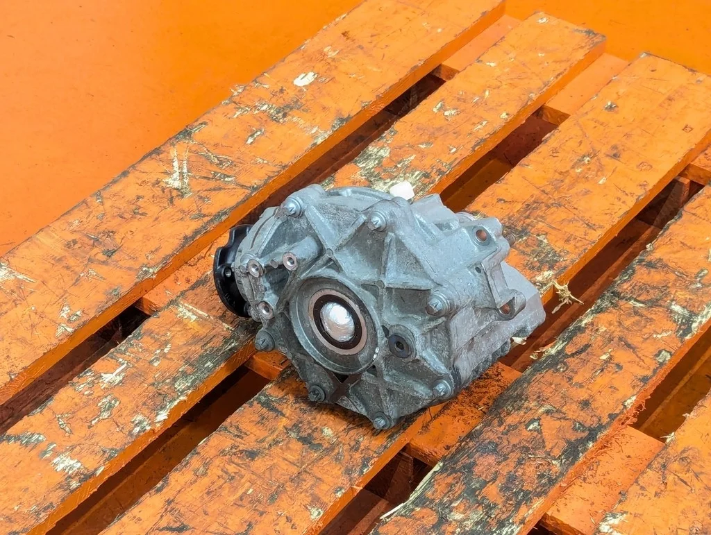 Редуктор передний Mercedes-Benz