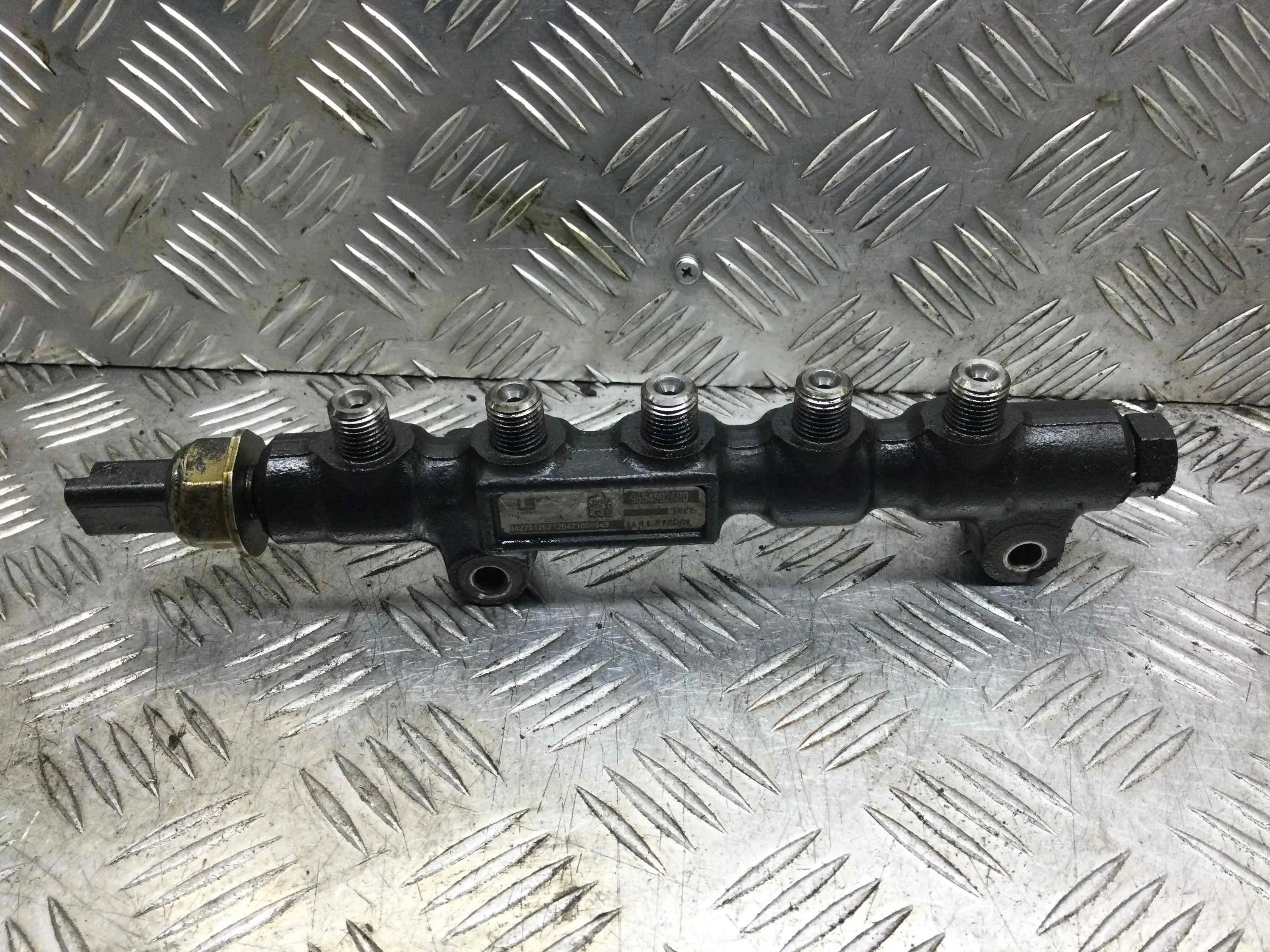 Топливная рампа Peugeot 206 1 поколение [рестайлинг] (2002-2009) дизель 1.4 HDi Механика Х/б