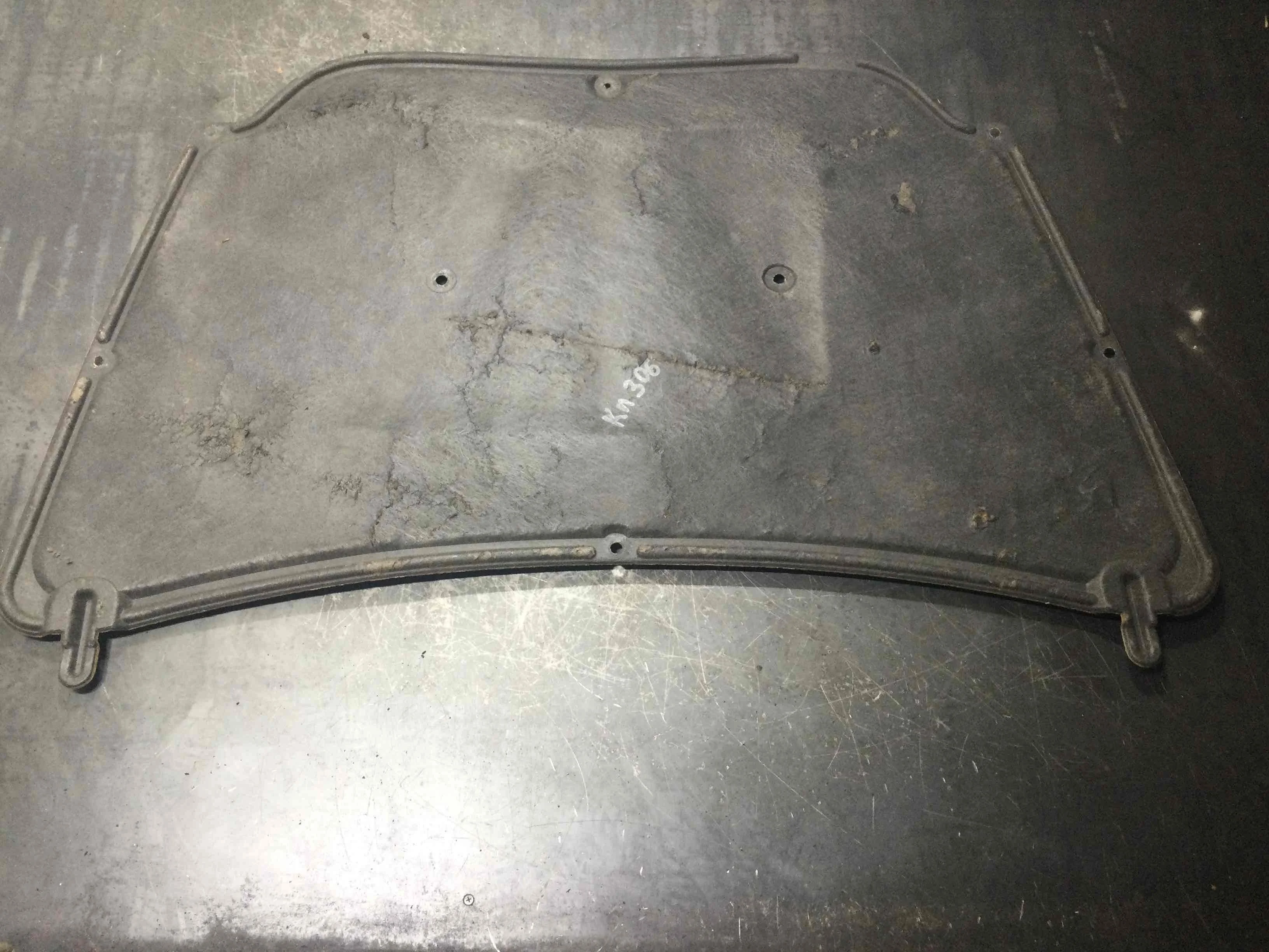 Шумоизоляция капота Mazda 6 6 II (GH) 2007 - 2012 дизель 2.2 TD Механика Х/б