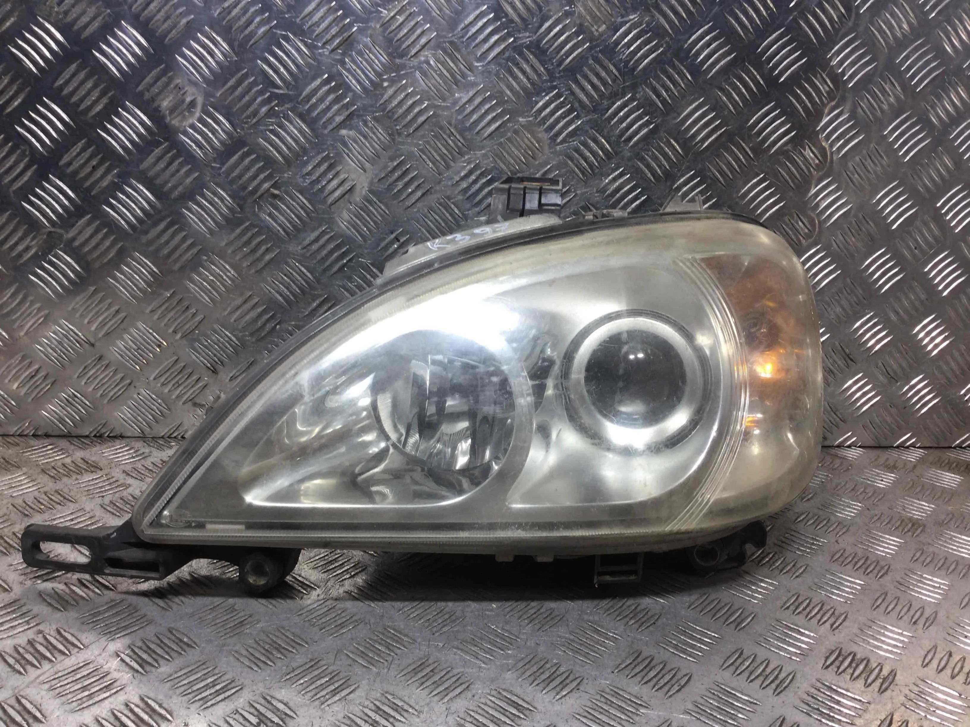 Фара левая Mercedes ML W163 [рестайлинг] (2001-2005) дизель 2.7 CDI Механика