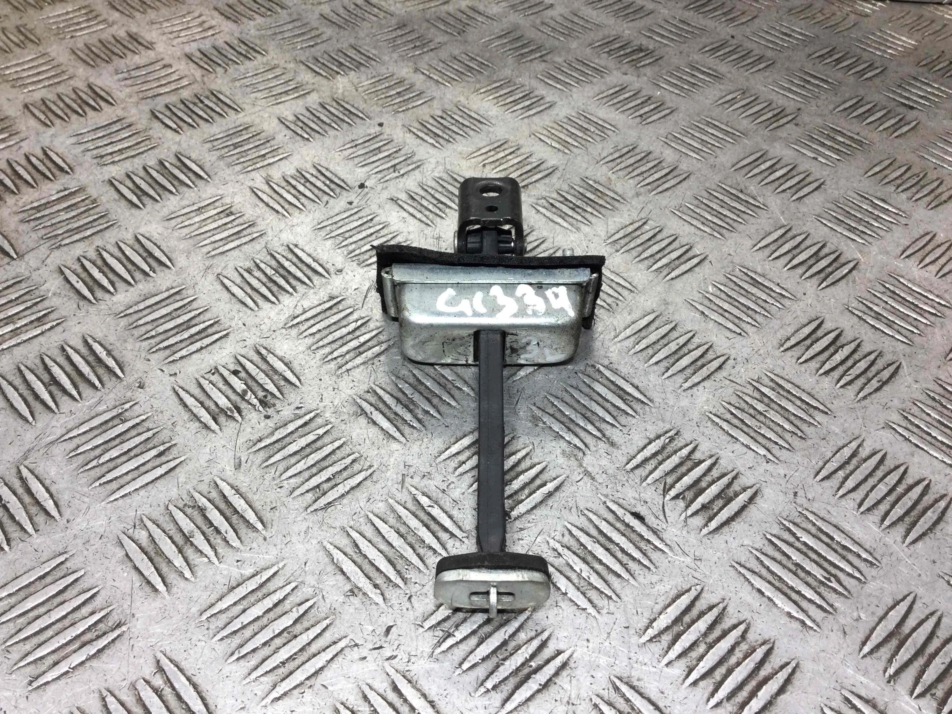 Ограничитель открывания двери задней Ford Focus 2 поколение (2005-2008) дизель 1.6 TDCi Механика Универсал