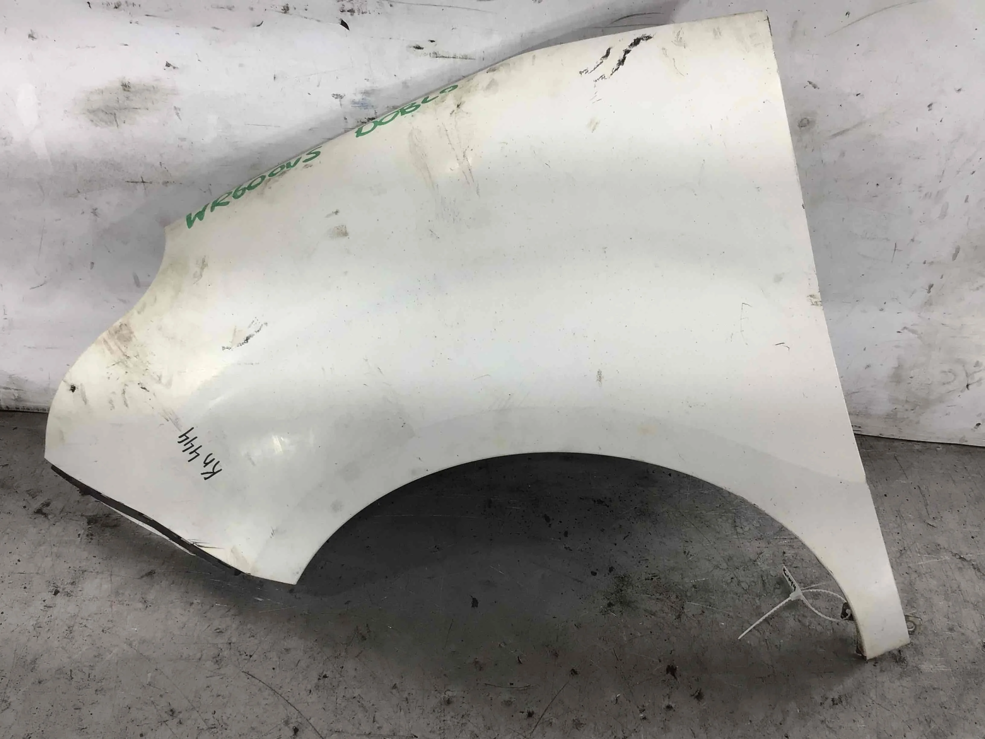 Крыло переднее левое Fiat Doblo 2 поколение (2010-2015) бензин 1.2 i Механика Фургон