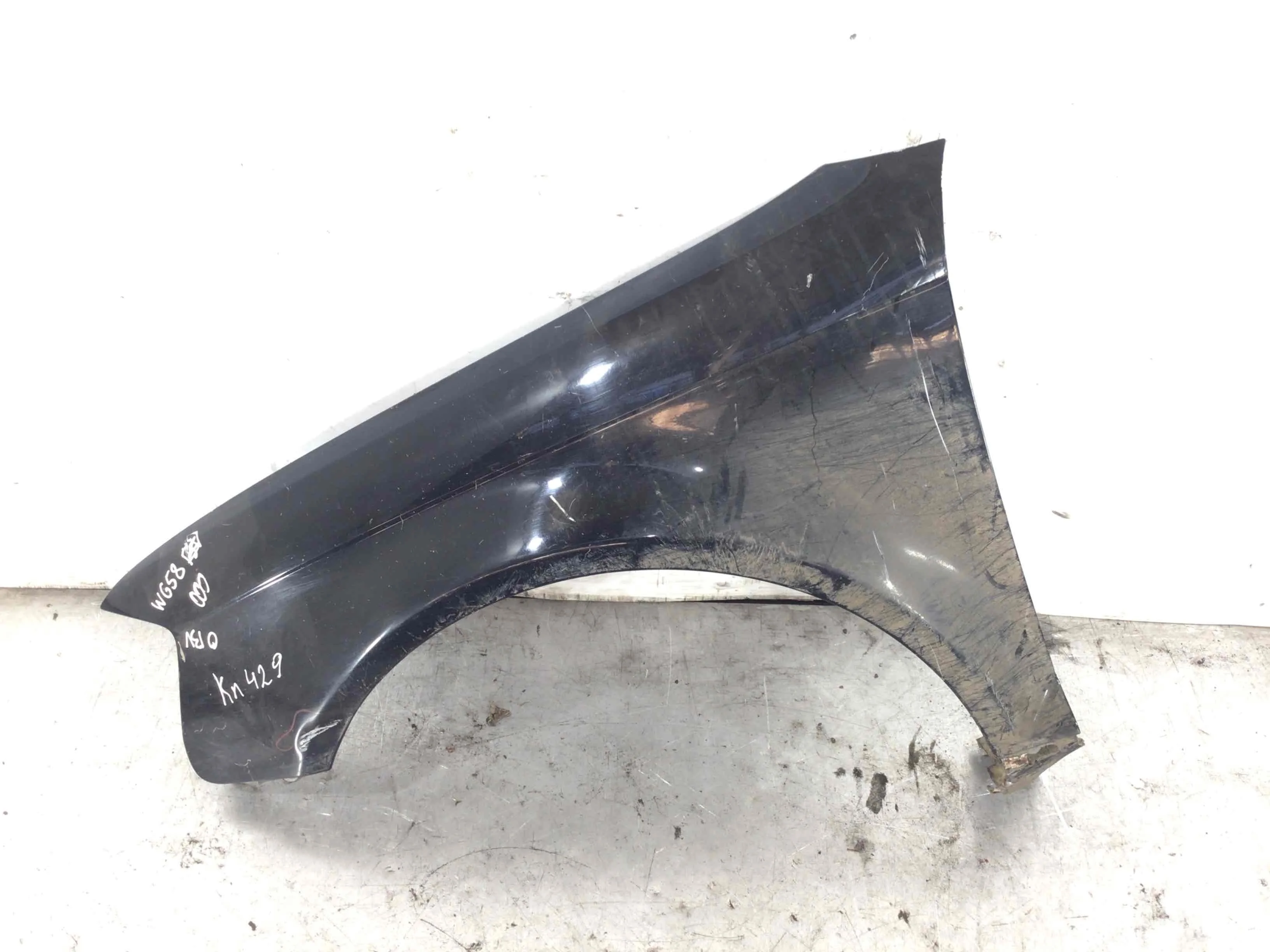 Крыло переднее левое Audi A3 8P/8PA [рестайлинг] (2004-2008) дизель 1.9 TDI Механика Х/б