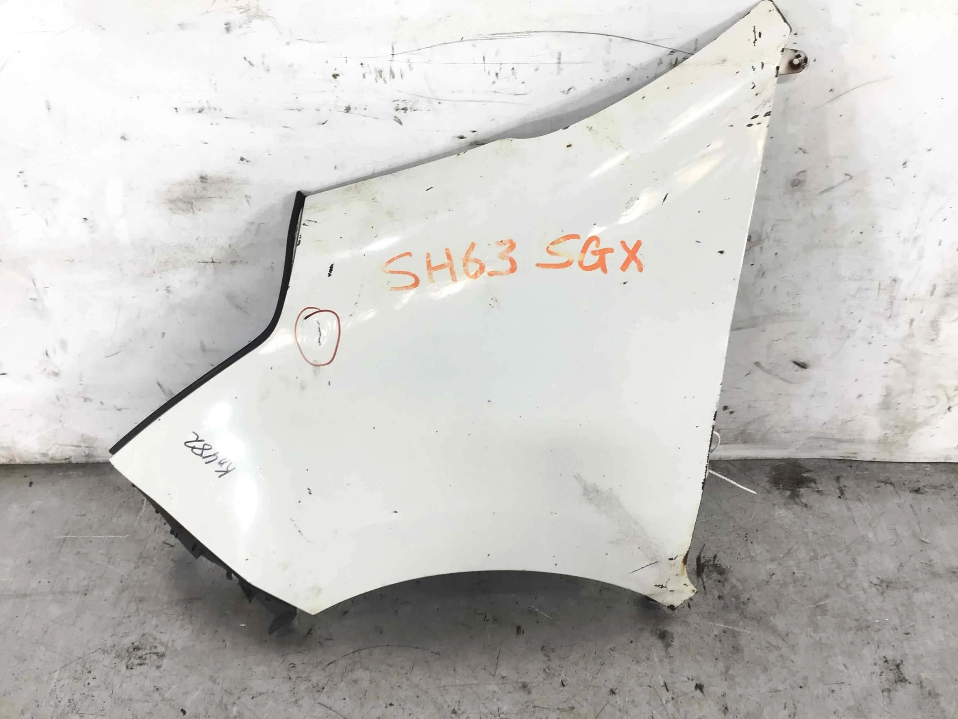 Крыло переднее левое Renault Master 3 поколение (2010-2014) дизель 2.3 CDTI Механика Микроавтобус