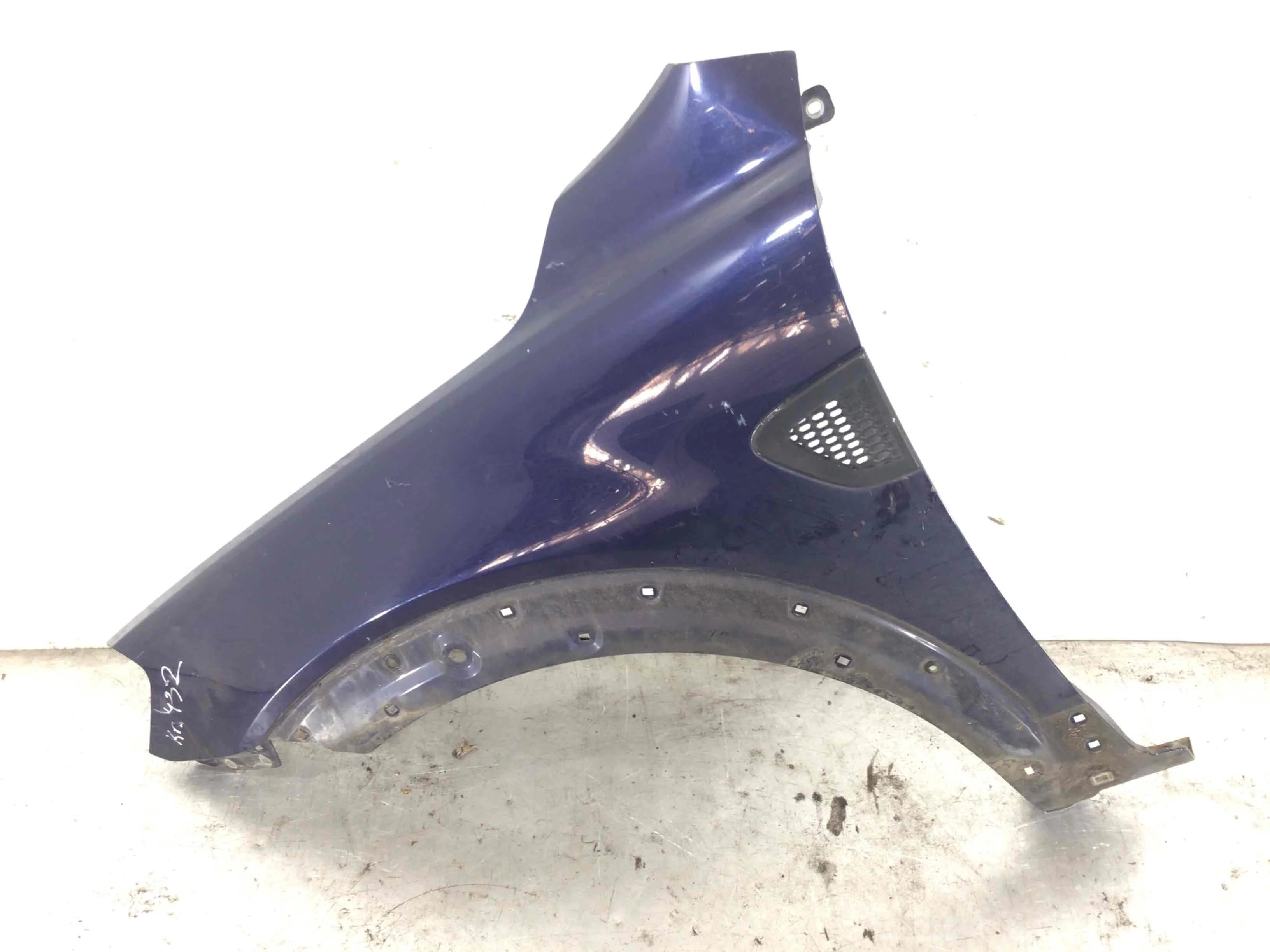 Крыло переднее левое Chevrolet Captiva Captiva (C100) 2006 - 2011 дизель 2.0 CRDi Автомат Внедорожник