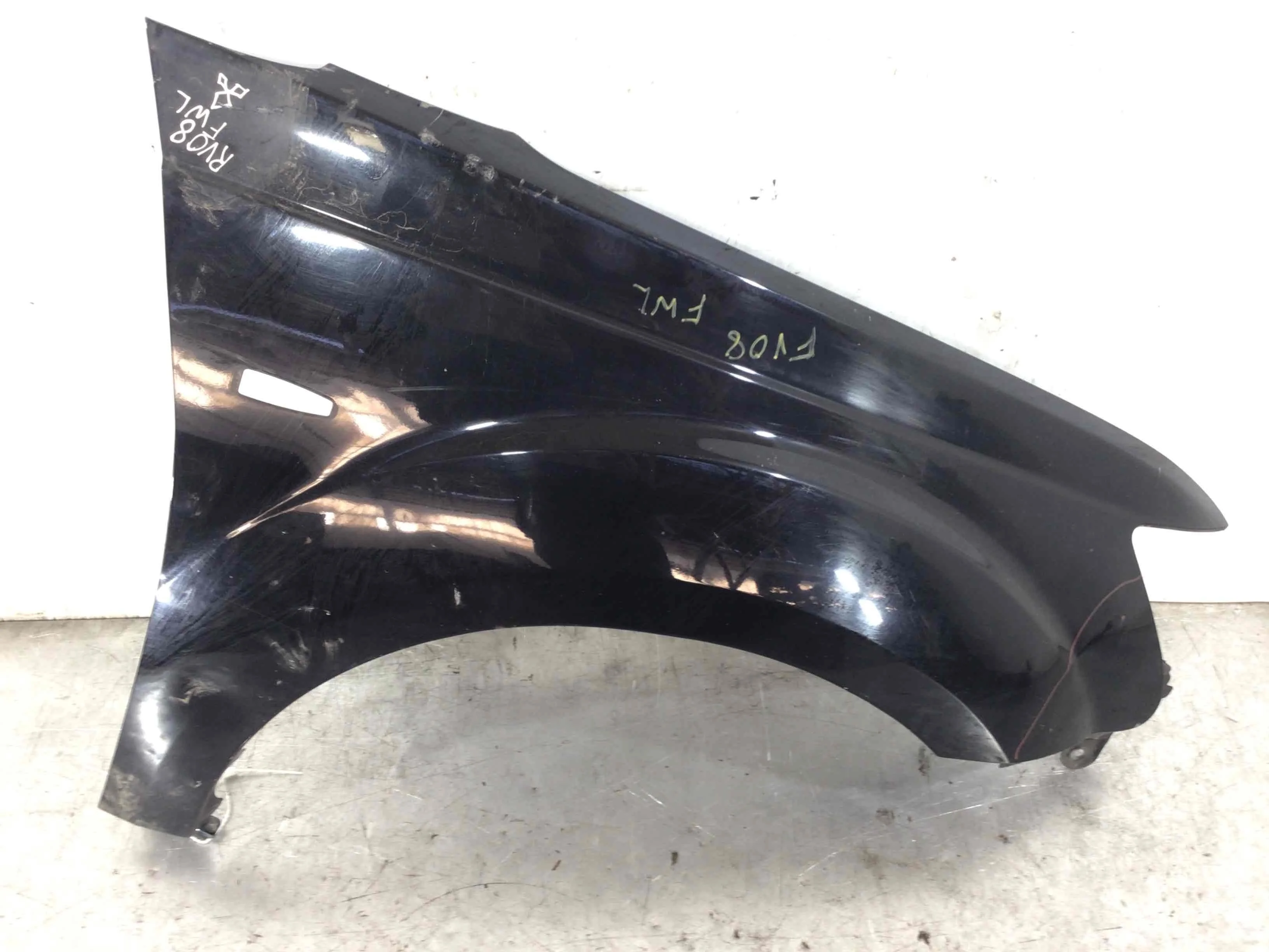 Крыло переднее правое Mitsubishi Outlander XL (2007-2010) дизель 2.0 DID Механика Внедорожник