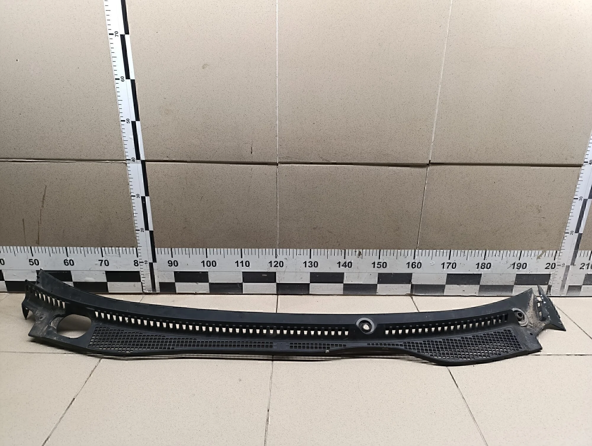 Решетка стеклооч. (планка под лобовое стекло) Kaptur 2016>