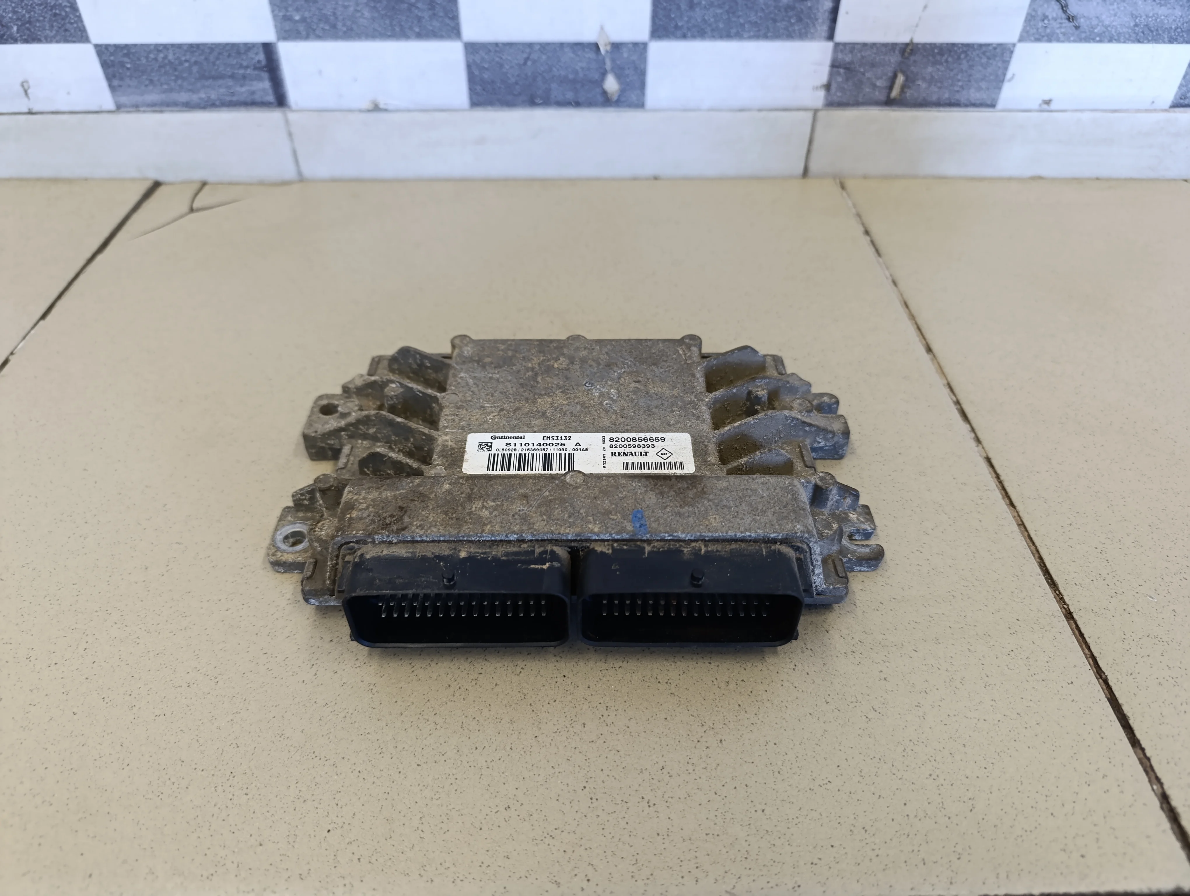 Блок управления двигателем Logan 2005-2014