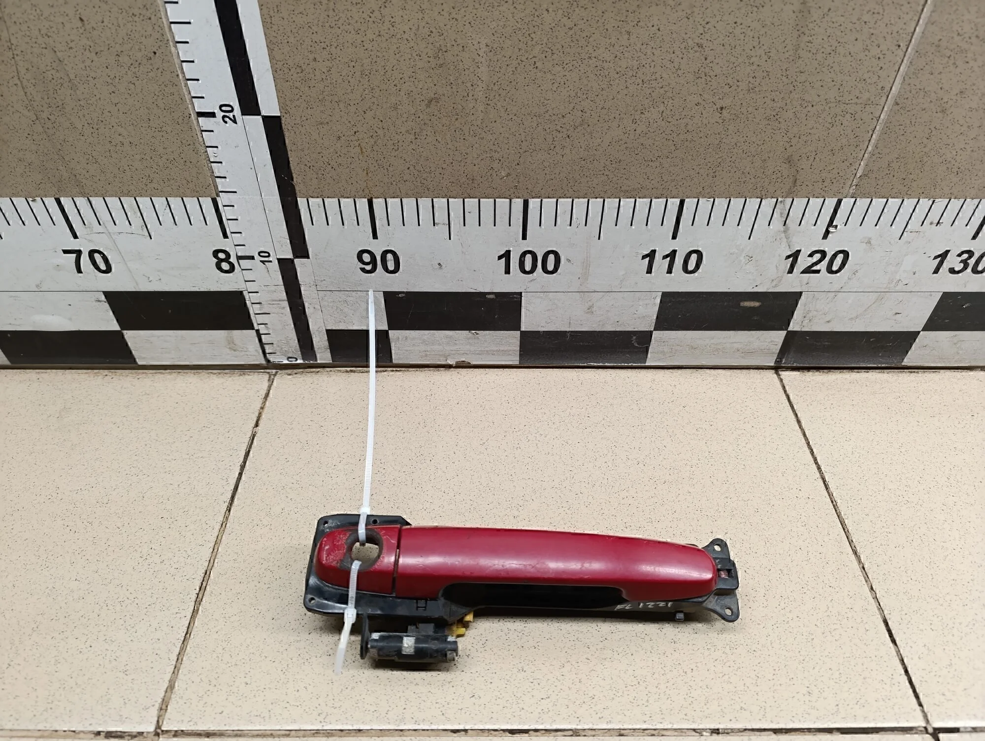 Ручка двери передней наружная левая Yaris 2005-2011