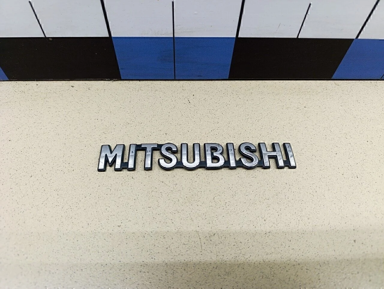 Эмблема на крышку багажника ASX 2010-2016