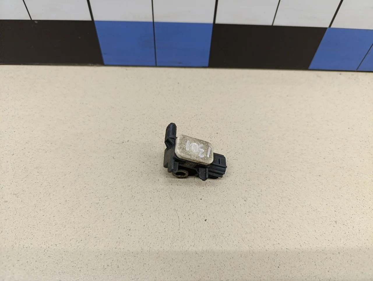 Датчик AIR BAG ASX 2010-2016