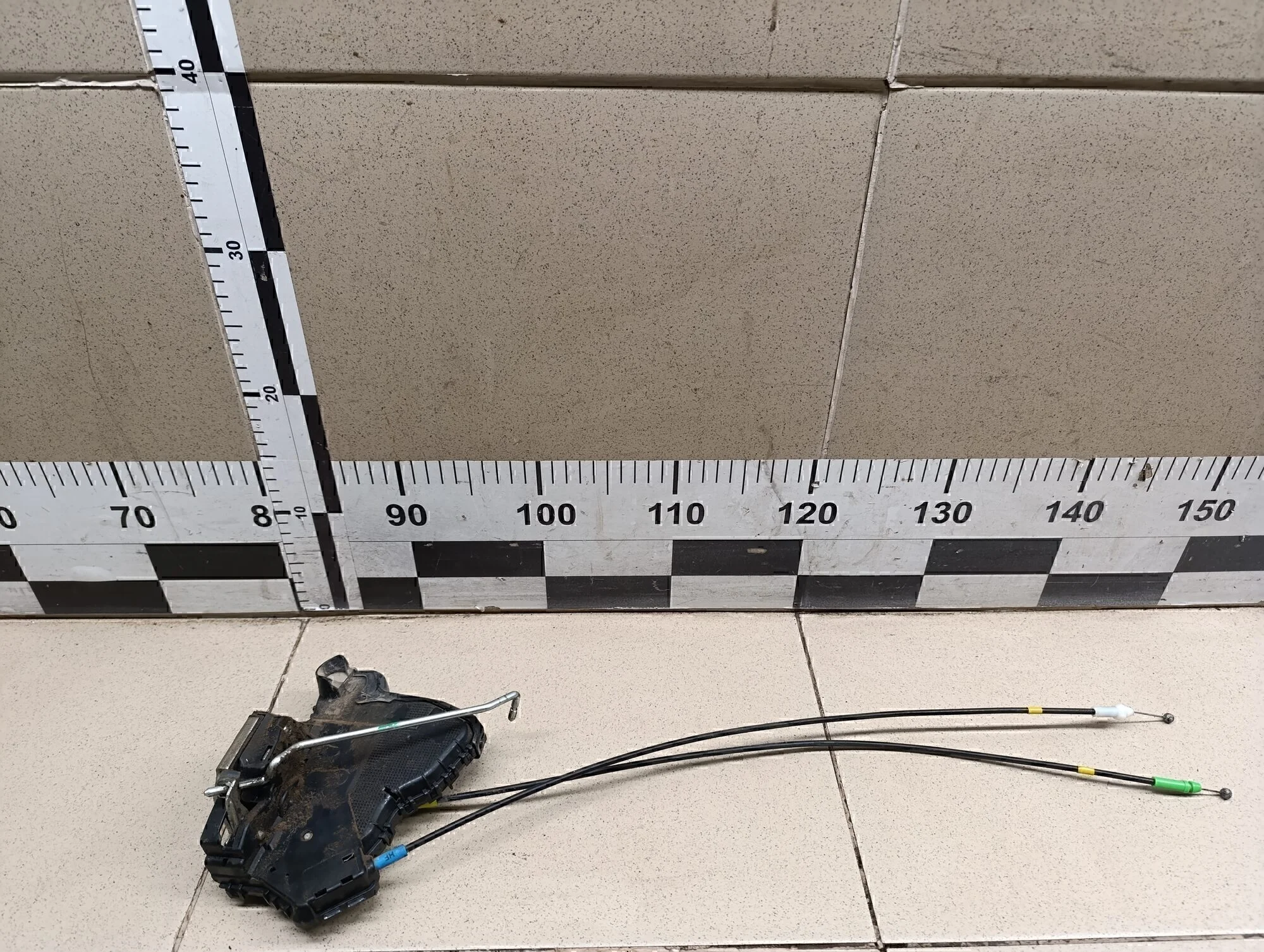 Замок двери передней правой Auris (E15) 2006-2012