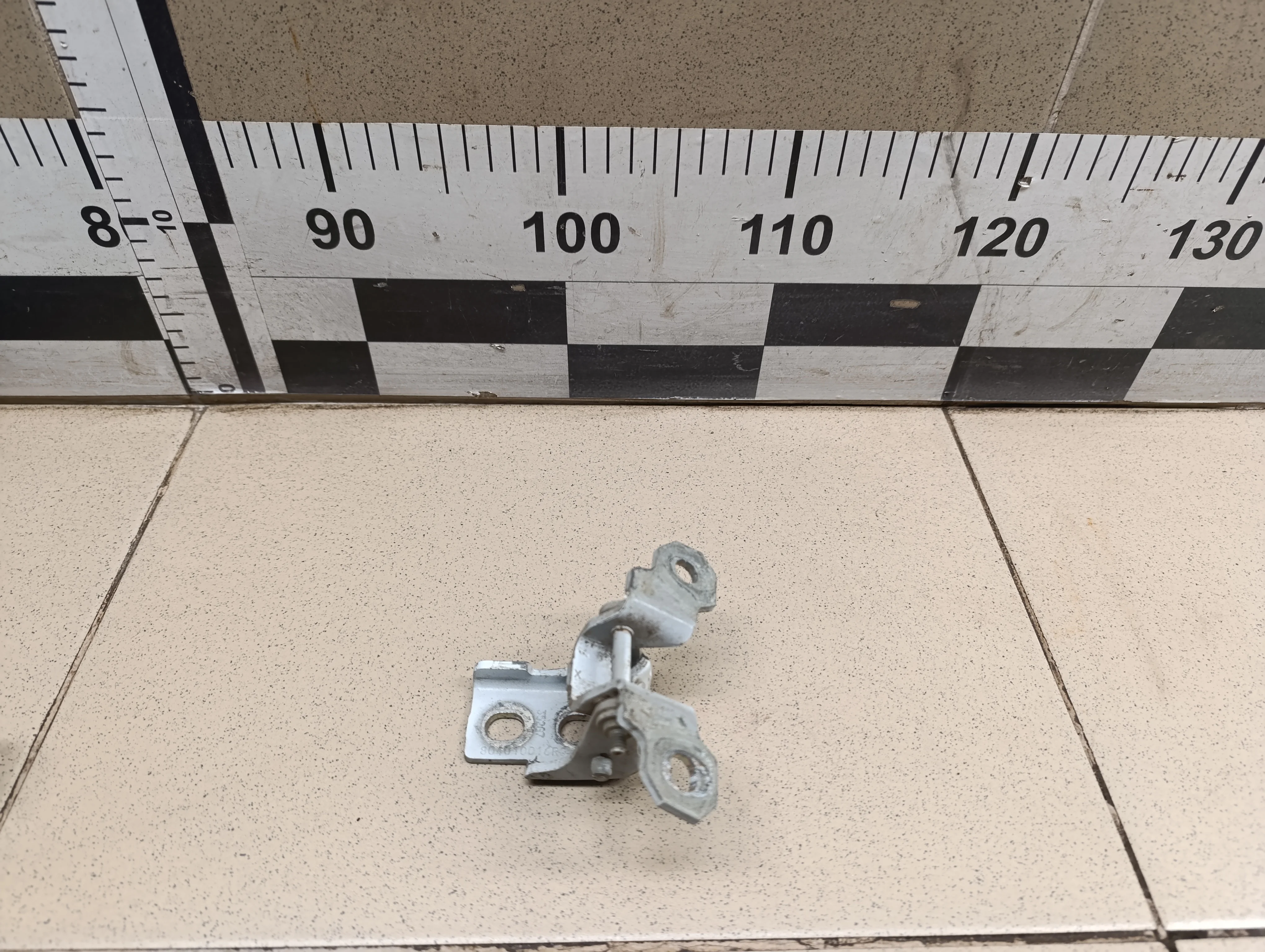 Петля двери передней левой верхняя Fluence 2010>