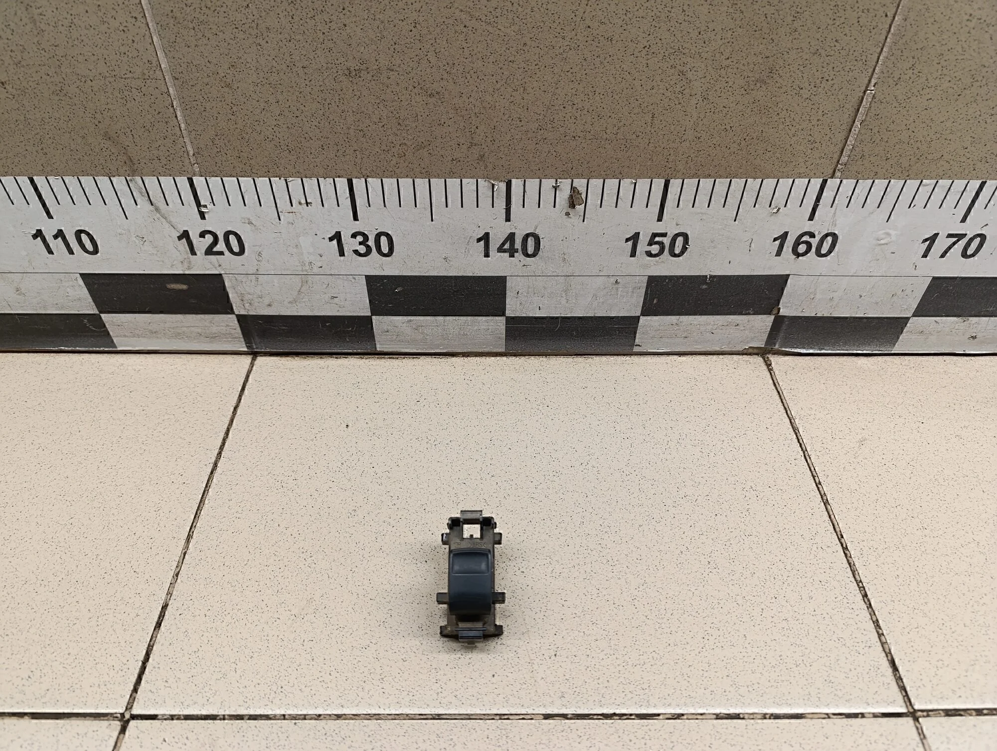 Кнопка стеклоподъемника Camry XV40 2006-2011