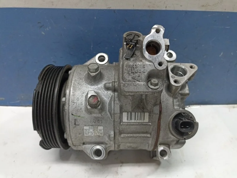 Компрессор кондиционера Toyota Camry 2017 883100R014 ACV51 2.0 6AR-FSE