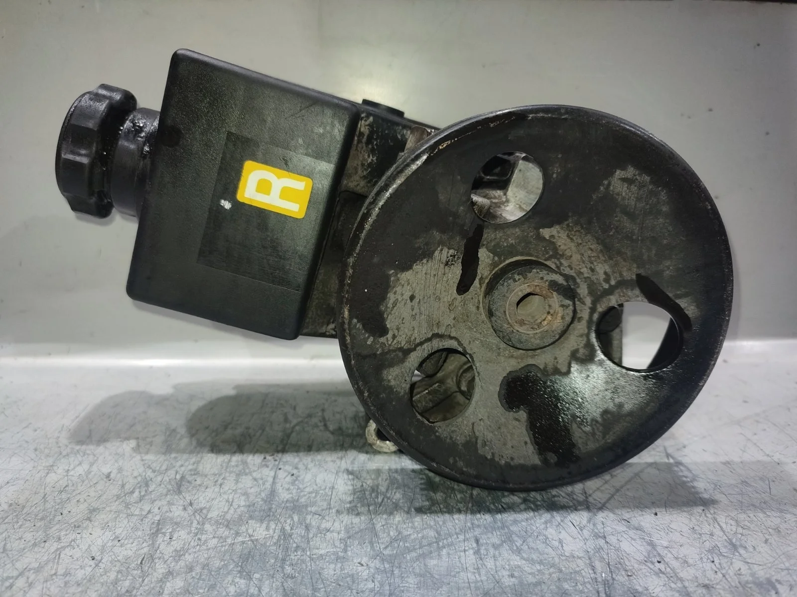 Насос гур SsangYong Kyron 2008 D130