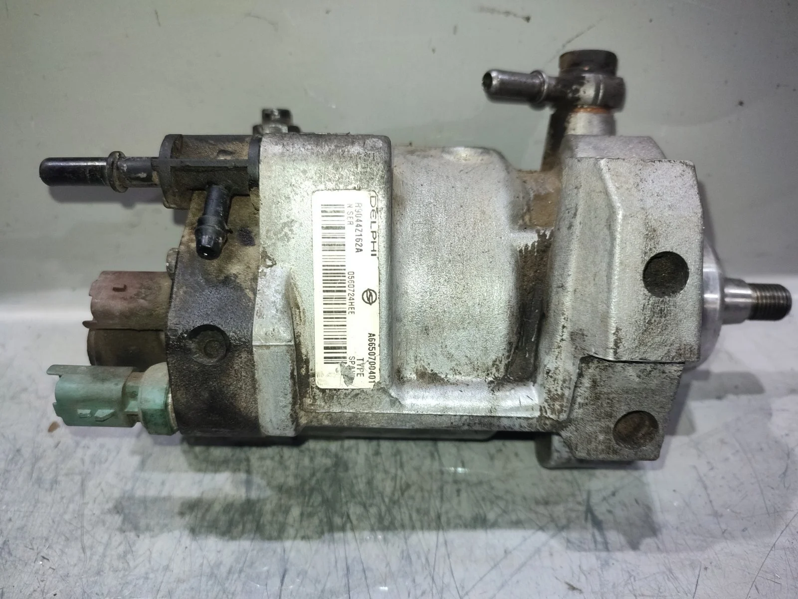 Насос топливный тнвд SsangYong Kyron 2008 D130