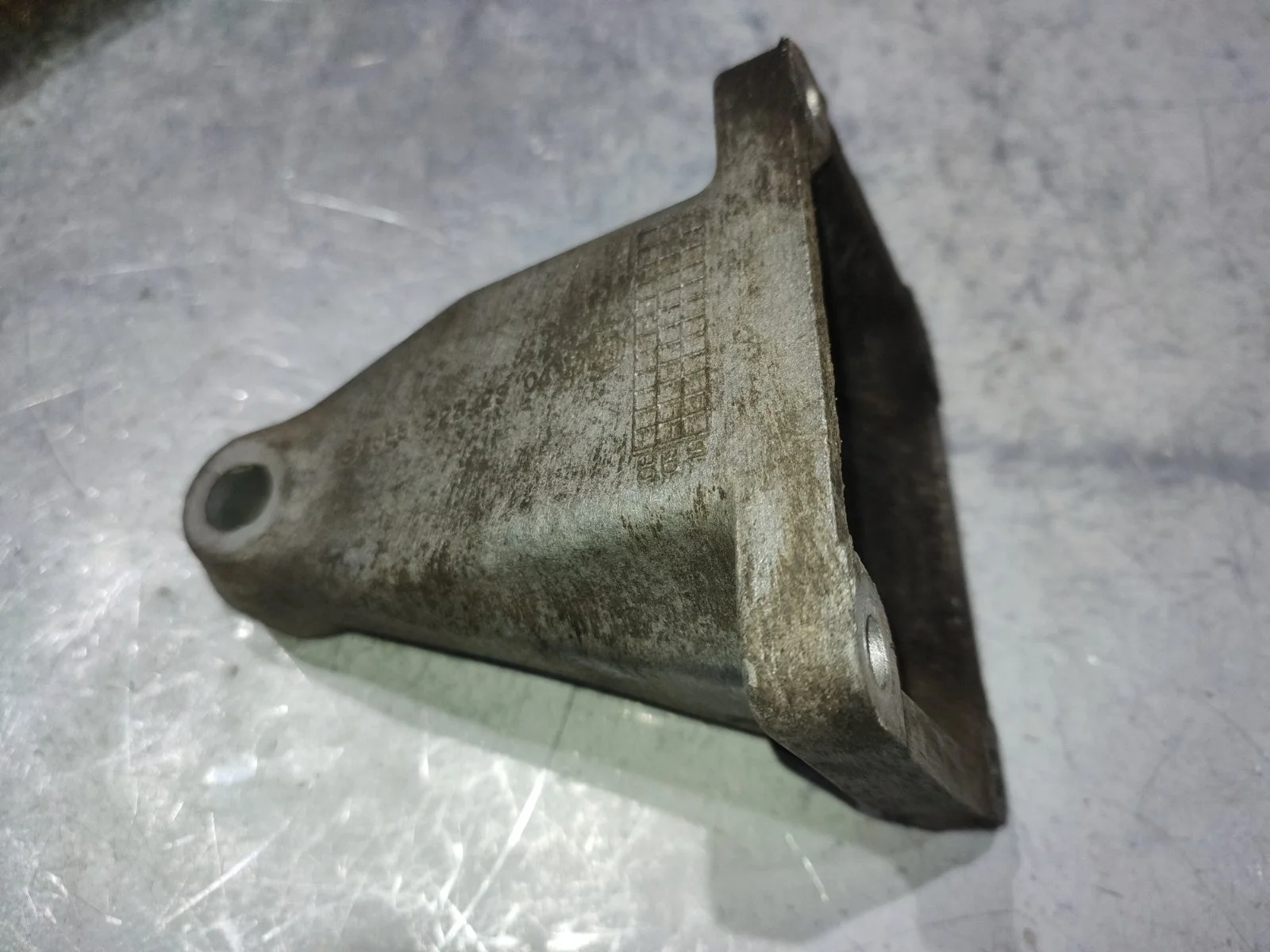 Кронштейн крепления двигателя SsangYong Kyron 2008 D130