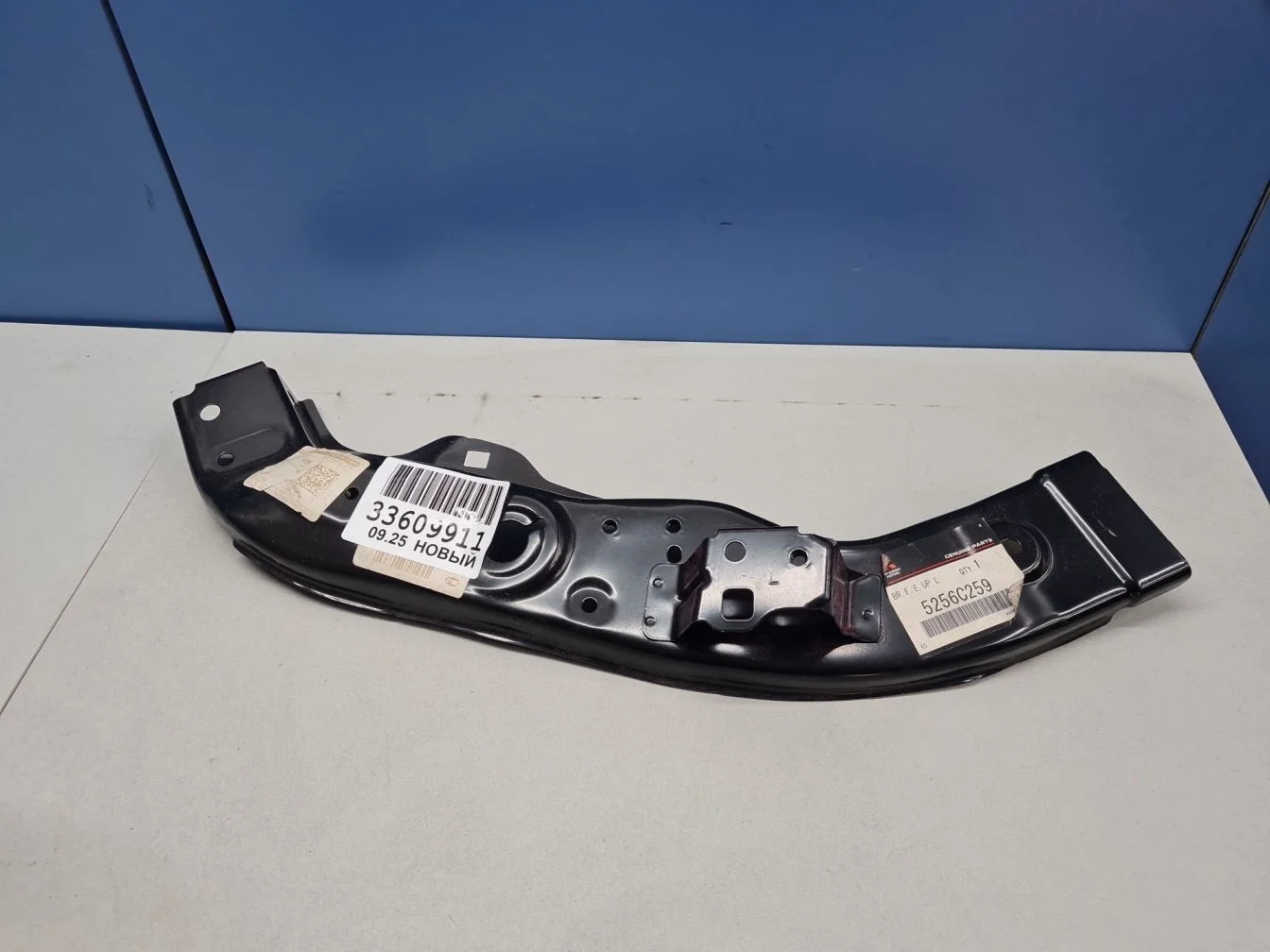 Кронштейн панели радиатора верхний левый для Mitsubishi Outlander GF 2012-