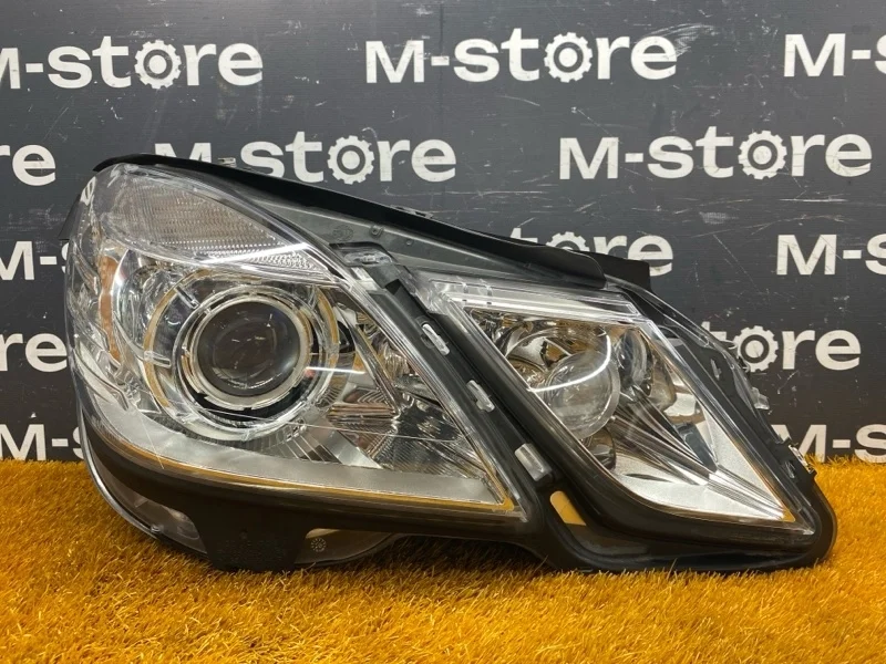 Фара Mercedes-Benz E-Class 2010 A2128205861 W212 642.850, правая